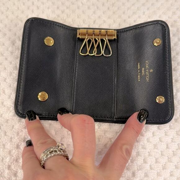 Vintage Louis Vuitton Key Holder - Picture 3 of 3